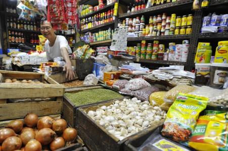 Indonesian consumers remain optimistic, but worry about jobs