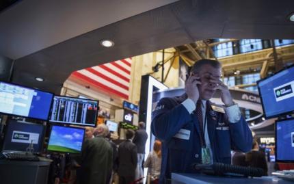 Dow, S&P 500 end at record highs; S&P up for 6th day