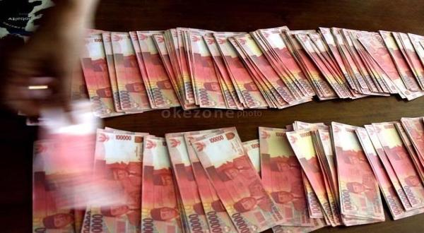 Apresiasi Dolar AS Sebabkan Rupiah Dibuka di Rp12.000/USD