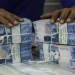 Rupiah Dibuka Terpaut 5 Poin dari Level Rp12.100/USD