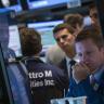 Stocks Slump Worldwide, Bonds Rally on Growth Concerns