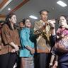 Penyaluran Kartu Indonesia Sehat Hingga Desember, Kenaikan BBM Bakal Tertunda?