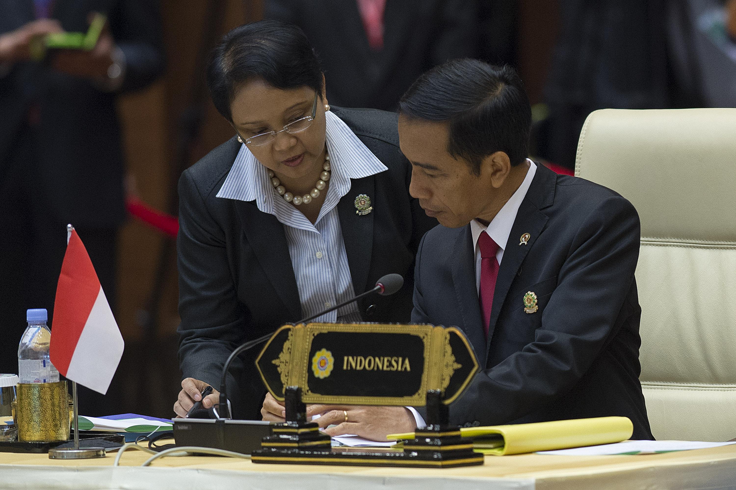 Jokowi Usulkan Penanganan HAM Dalam KTT ASEAN ke-25