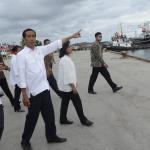 Jokowi: Harga Premium Akan Turun Rp6.400-Rp6.500, Harga Sembako Harus Turun