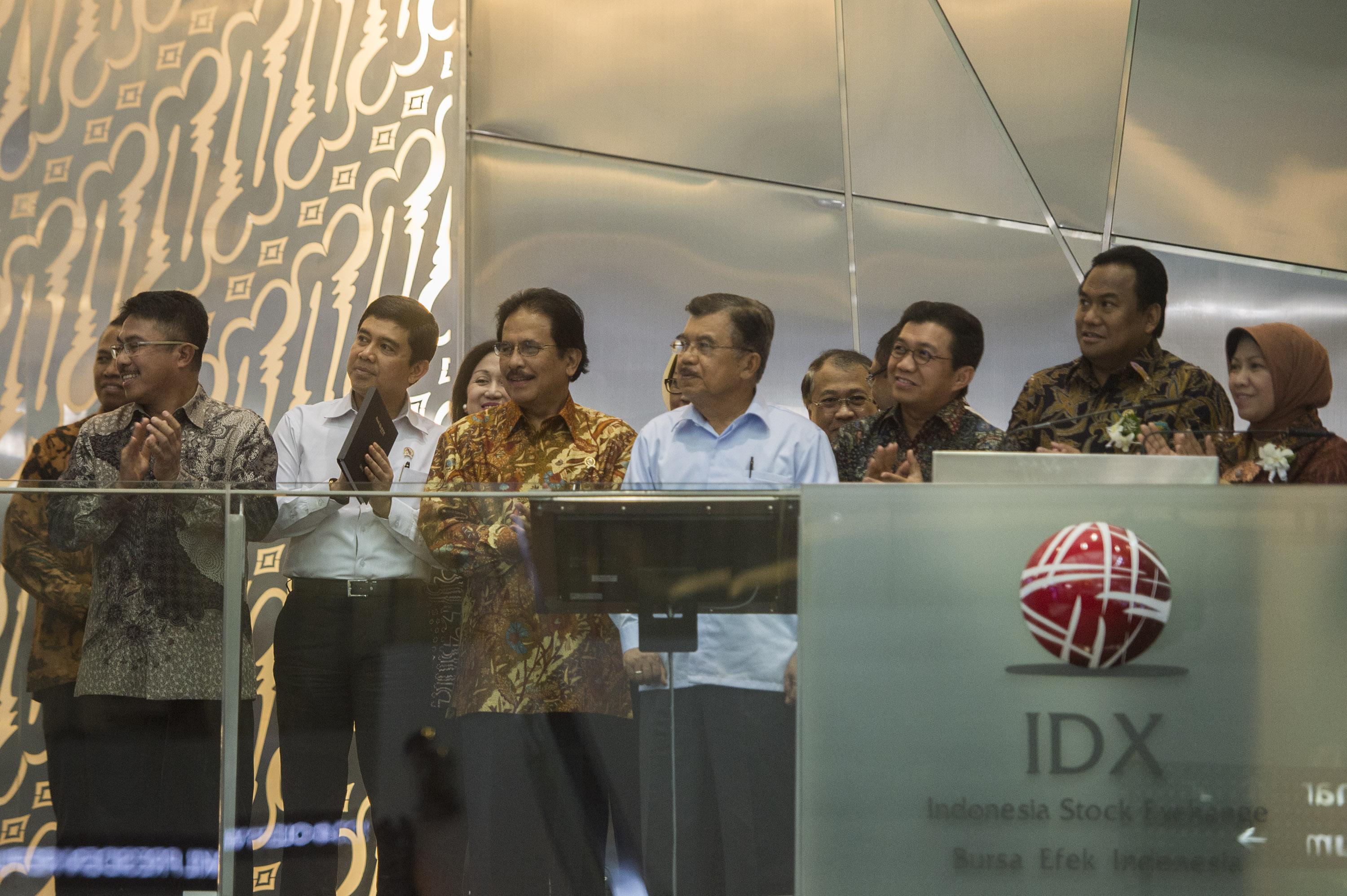 Wapres Jusuf Kalla Tutup Perdagangan Saham; Return IHSG 2014 Capai 22% 