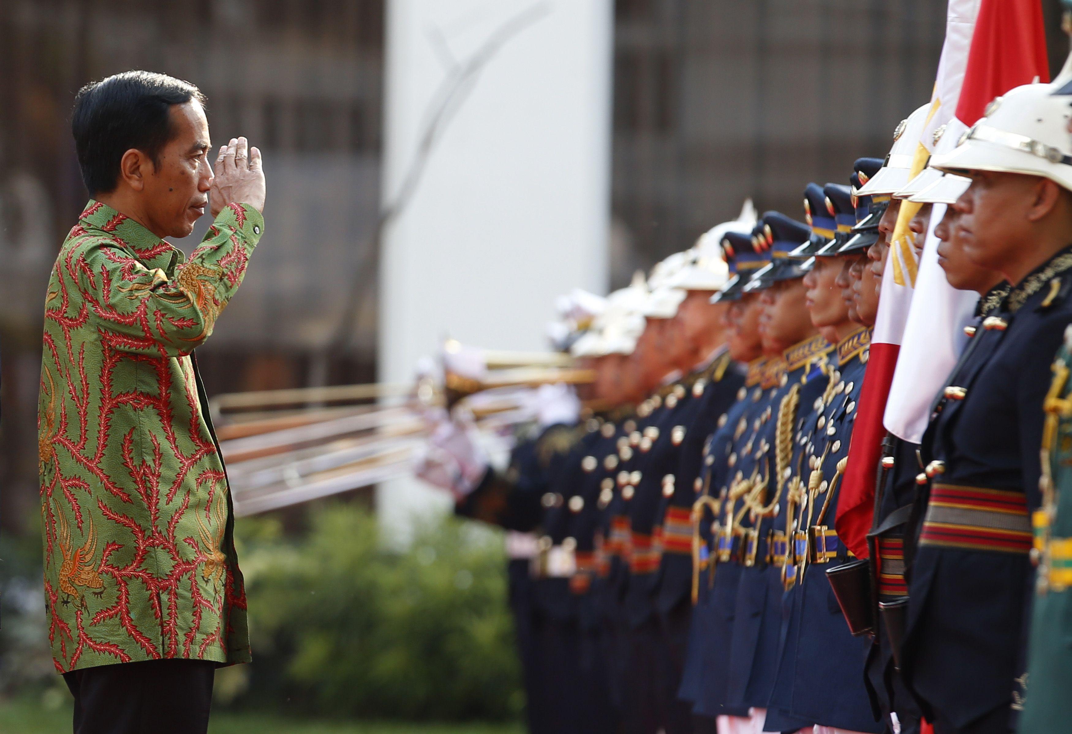 Rupiah Malah Ambrol Ke Rp13.000/USD Setelah Jokowi Jadi Presiden, Kenapa?