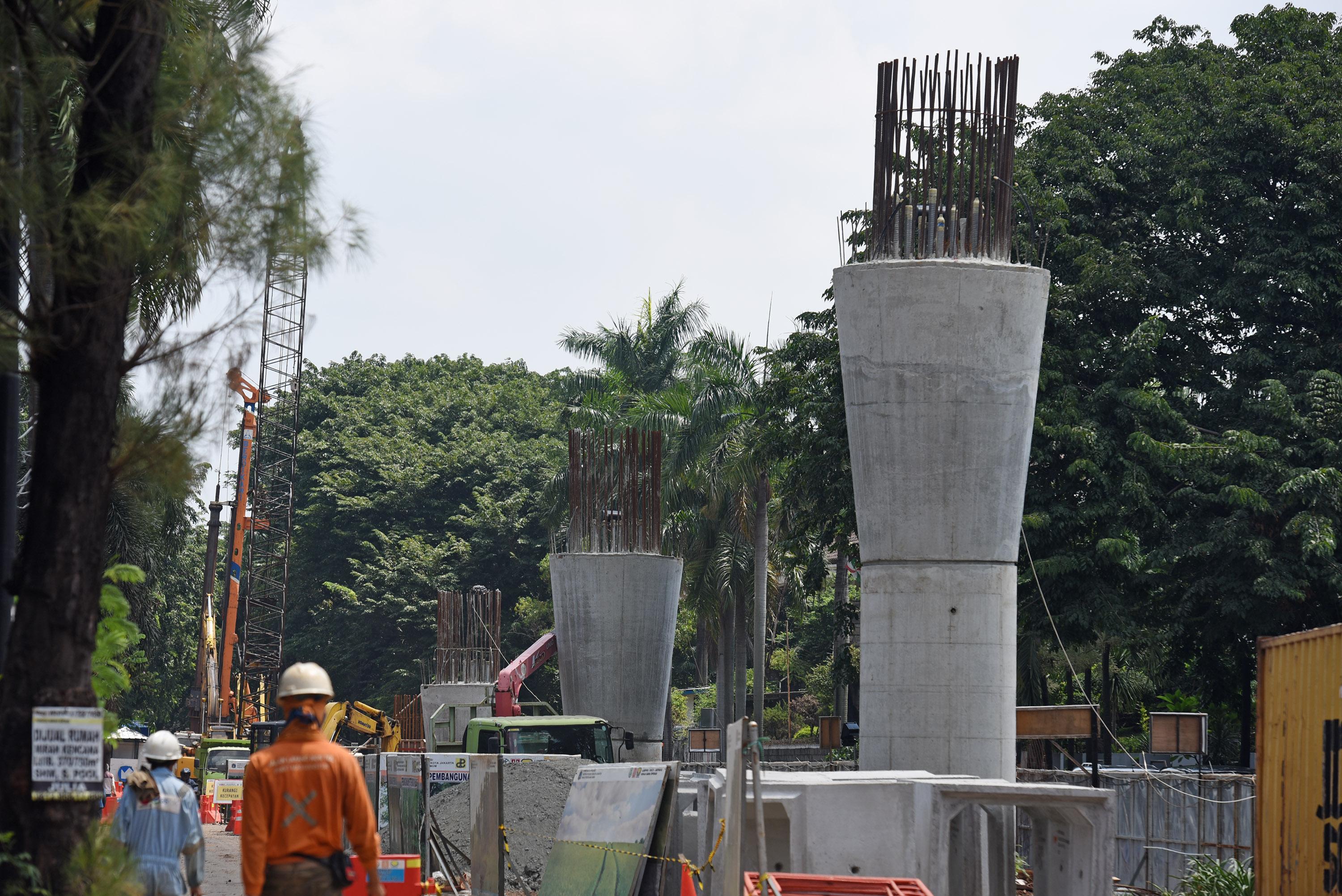 Antisipasi 'Jokowi Effect', CLSA & CIMB Borong Saham BUMN Konstruksi