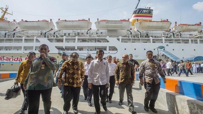 Jokowi Akan Pangkas 113 Regulasi yang Menghambat Laju Ekonomi