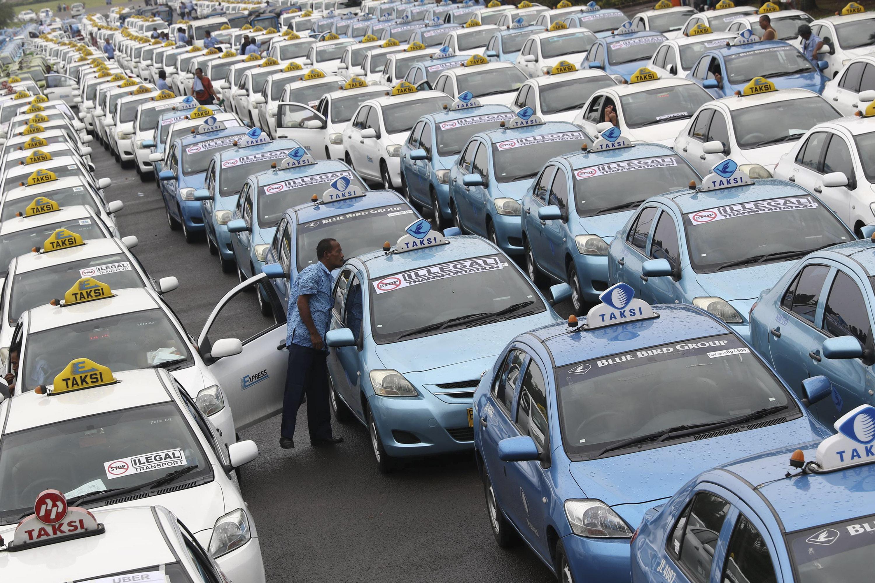 Supir Taksi Demo Tolak Transportasi Online, Apa Respon Pasar ke TAXI & BIRD?