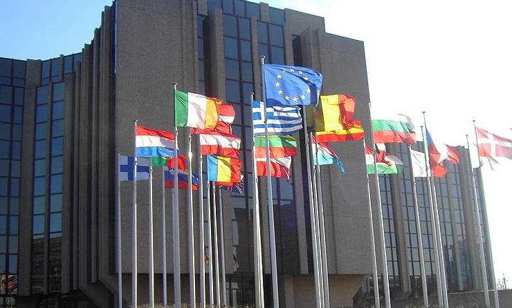 Brexit Vs Tax Amnesty, ke Arah Mana Rupiah Bergerak?