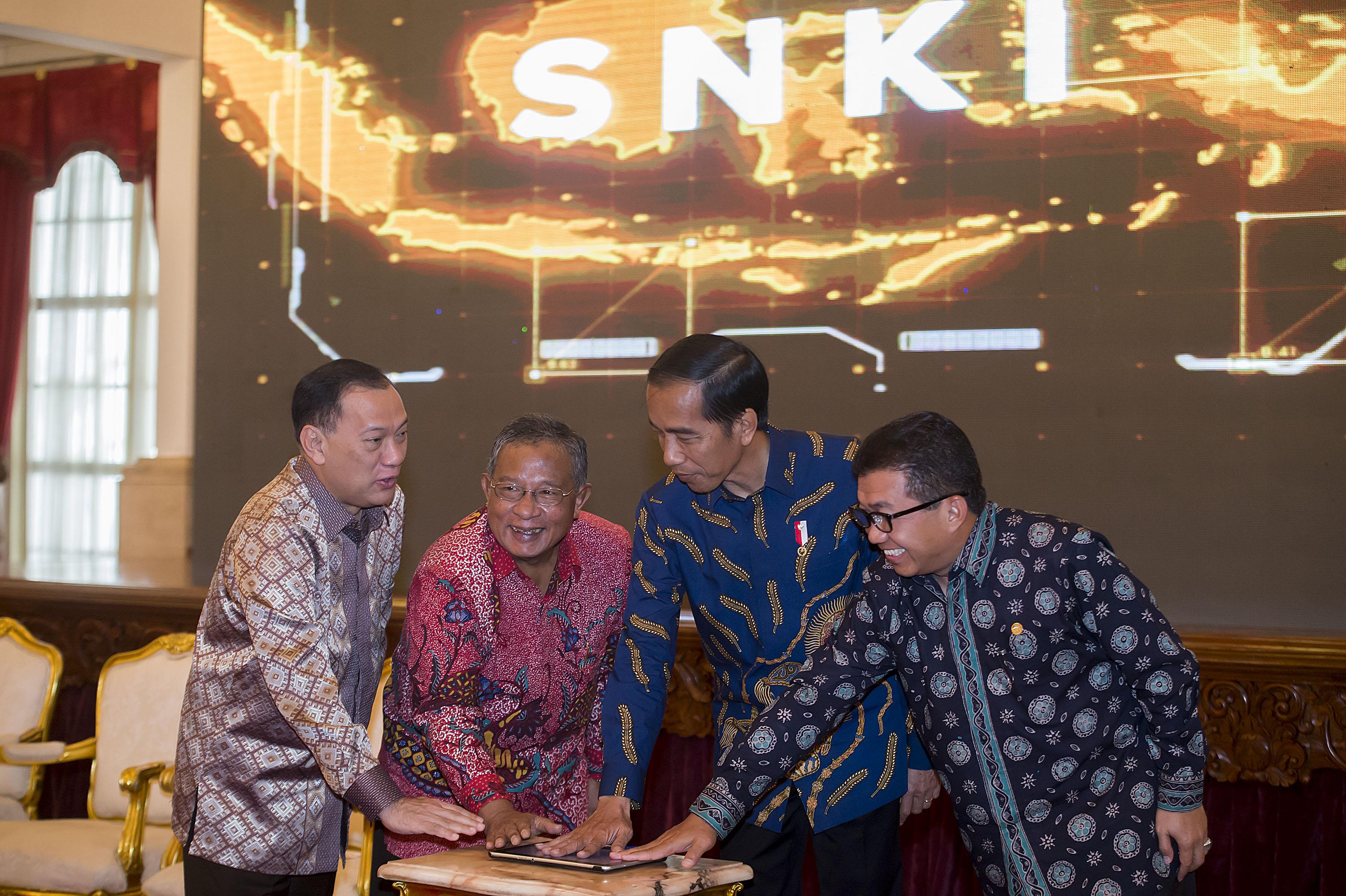 Berita Hari Ini: Indeks Keuangan Inklusif Ditarget 75%, Yield SUN Turun