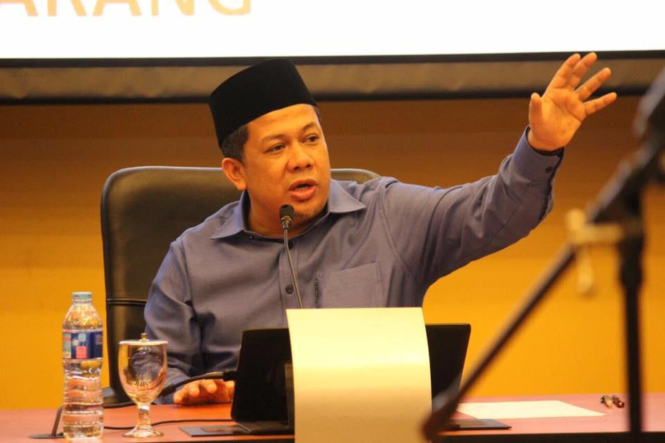 Fahri Hamzah Bilang Anak Bangsa Mengemis di Negeri Orang; Baca Dulu Fakta Ini