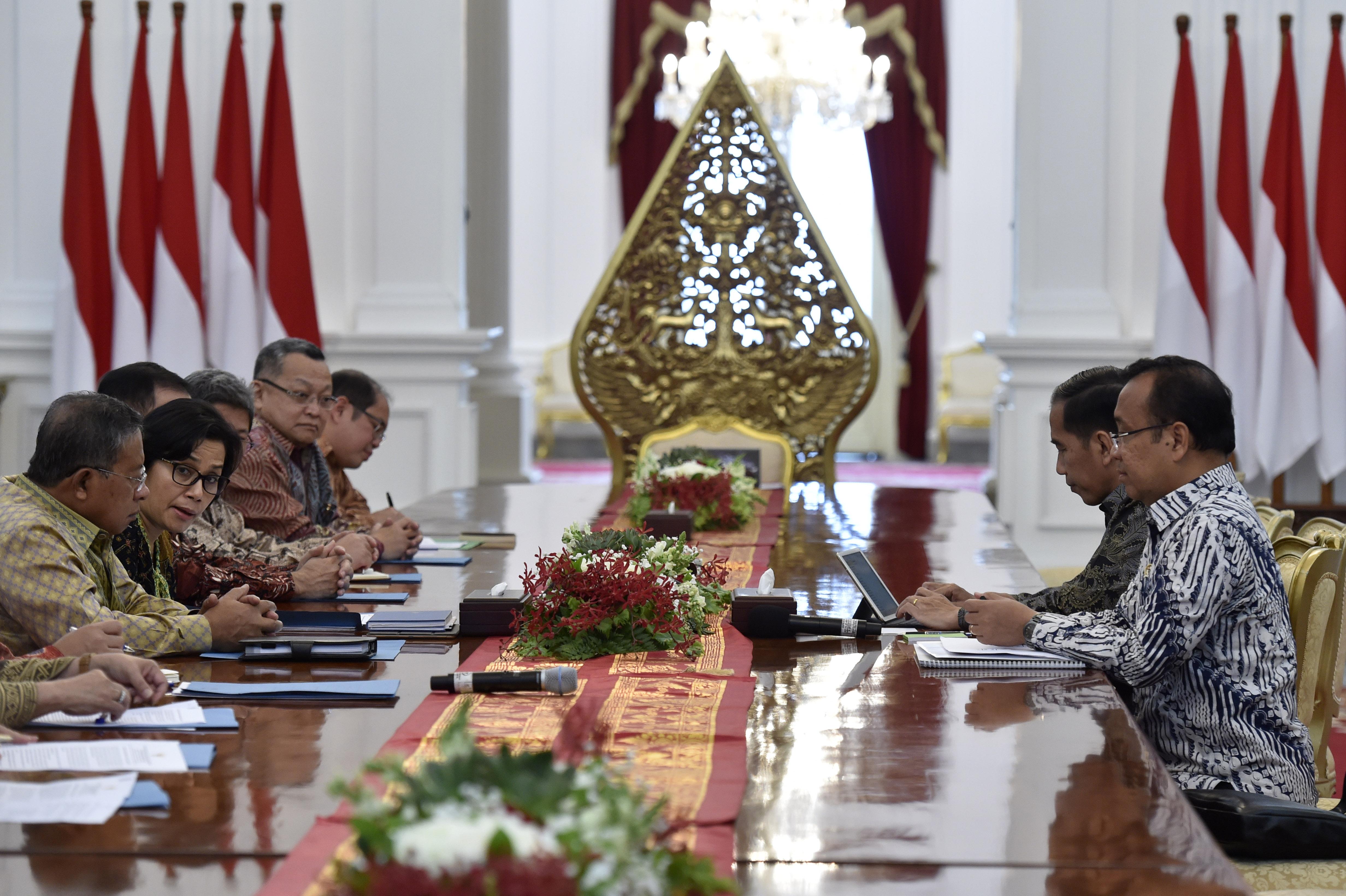 Sudah Diteken Jokowi, Wimboh Santoso & Sigit Pramono Calon Ketua OJK