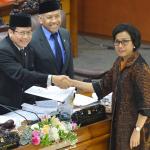 Berita Hari Ini : APBN 2018 Rp2.220 Triliun Disahkan, GIAA Cari Dana Rp2 Triliun