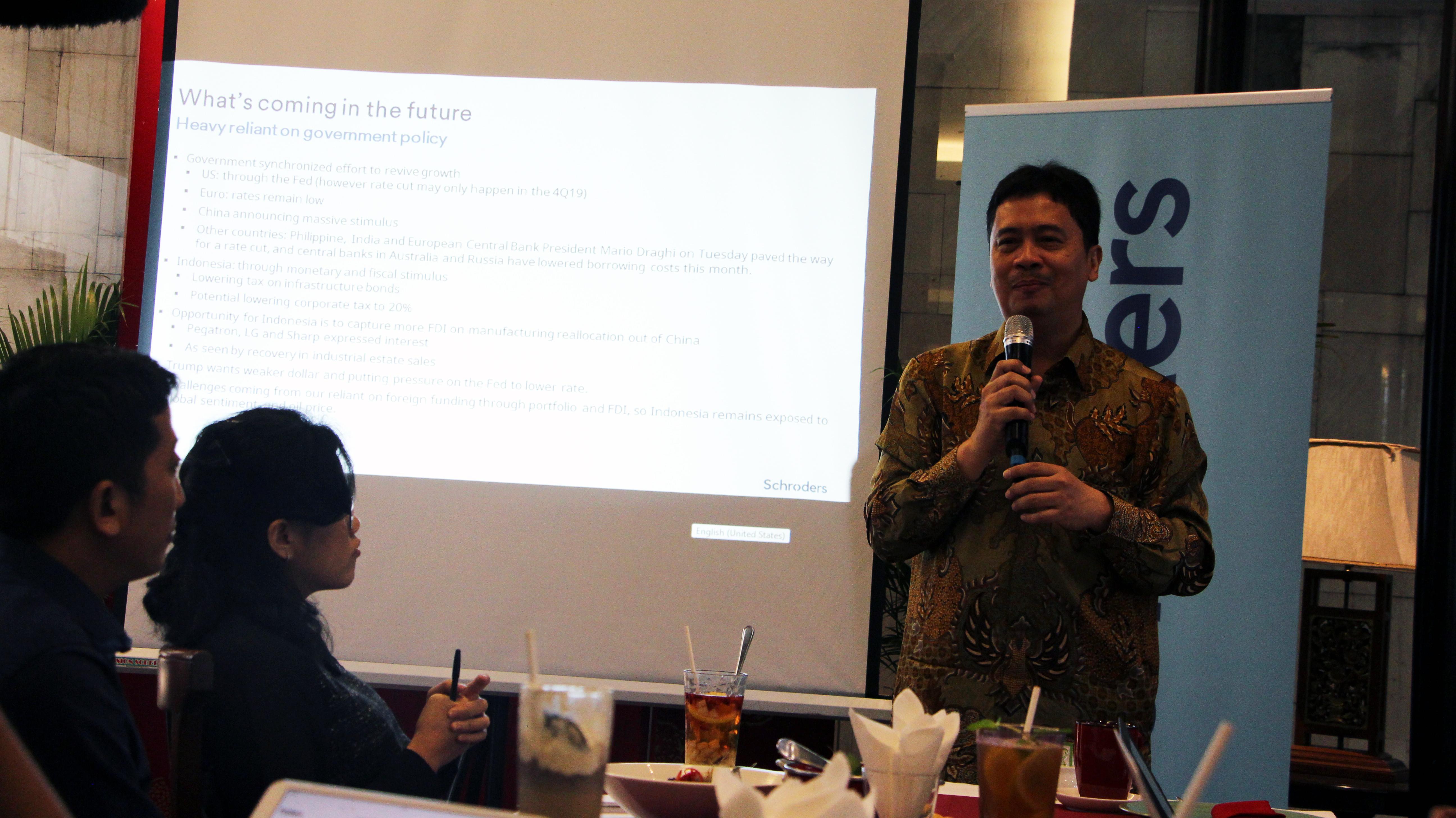 Schroders : Perlu Diingat! Investasi Reksadana Tidak Seperti Minum Obat Generik