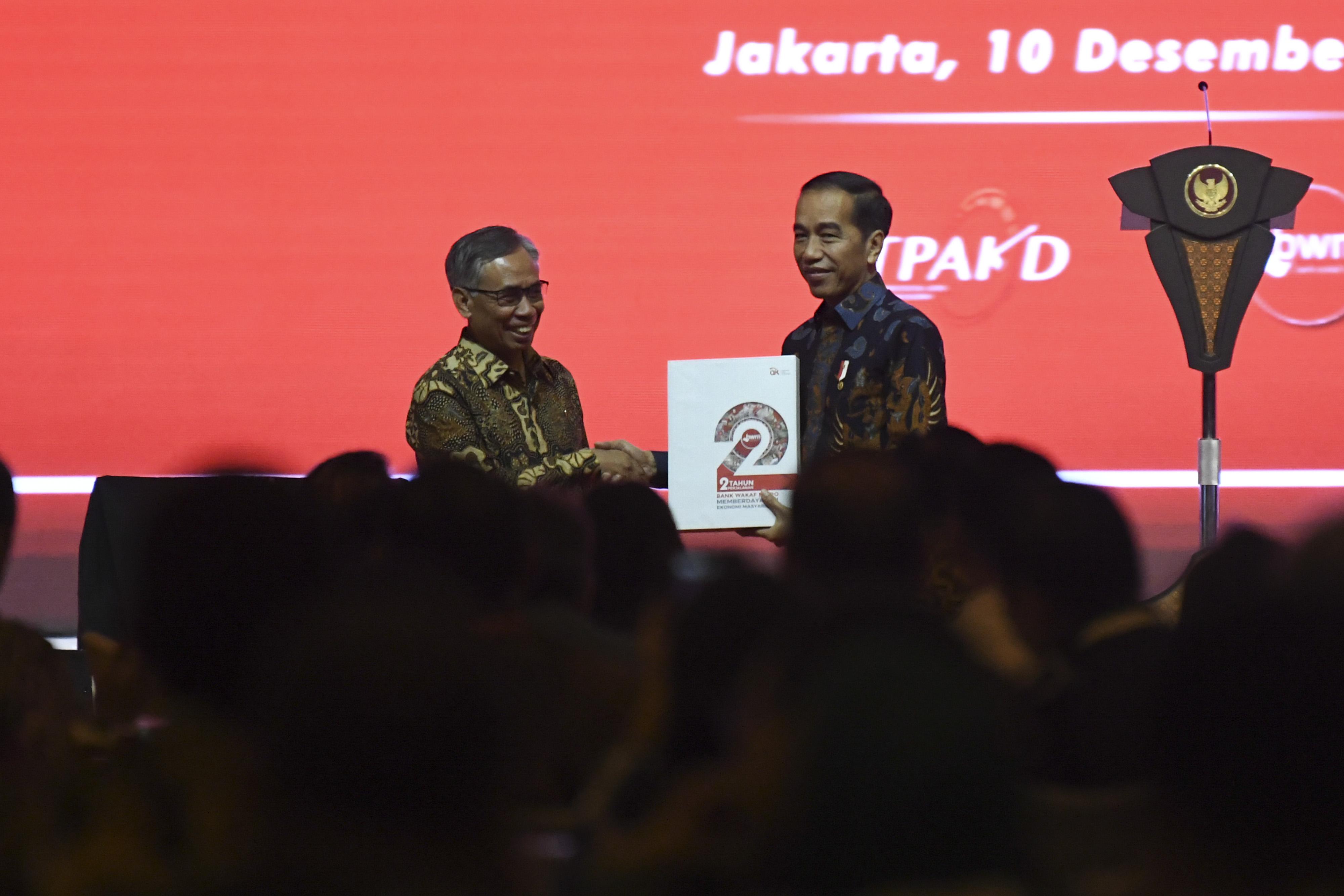 Jokowi Apresiasi Upaya OJK Dorong Literasi dan Inklusi Keuangan