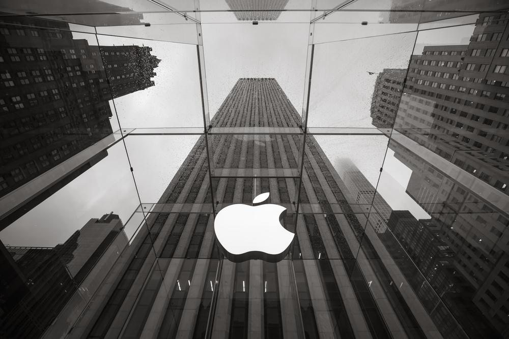 Bareksa Insight: Alphabet & Nasdaq Anjlok, Token Saham Apple Naik