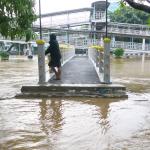 Berita Hari Ini : Kerugian Banjir Capai Rp5,2 T, WeChat Pay akan Masuk Indonesia