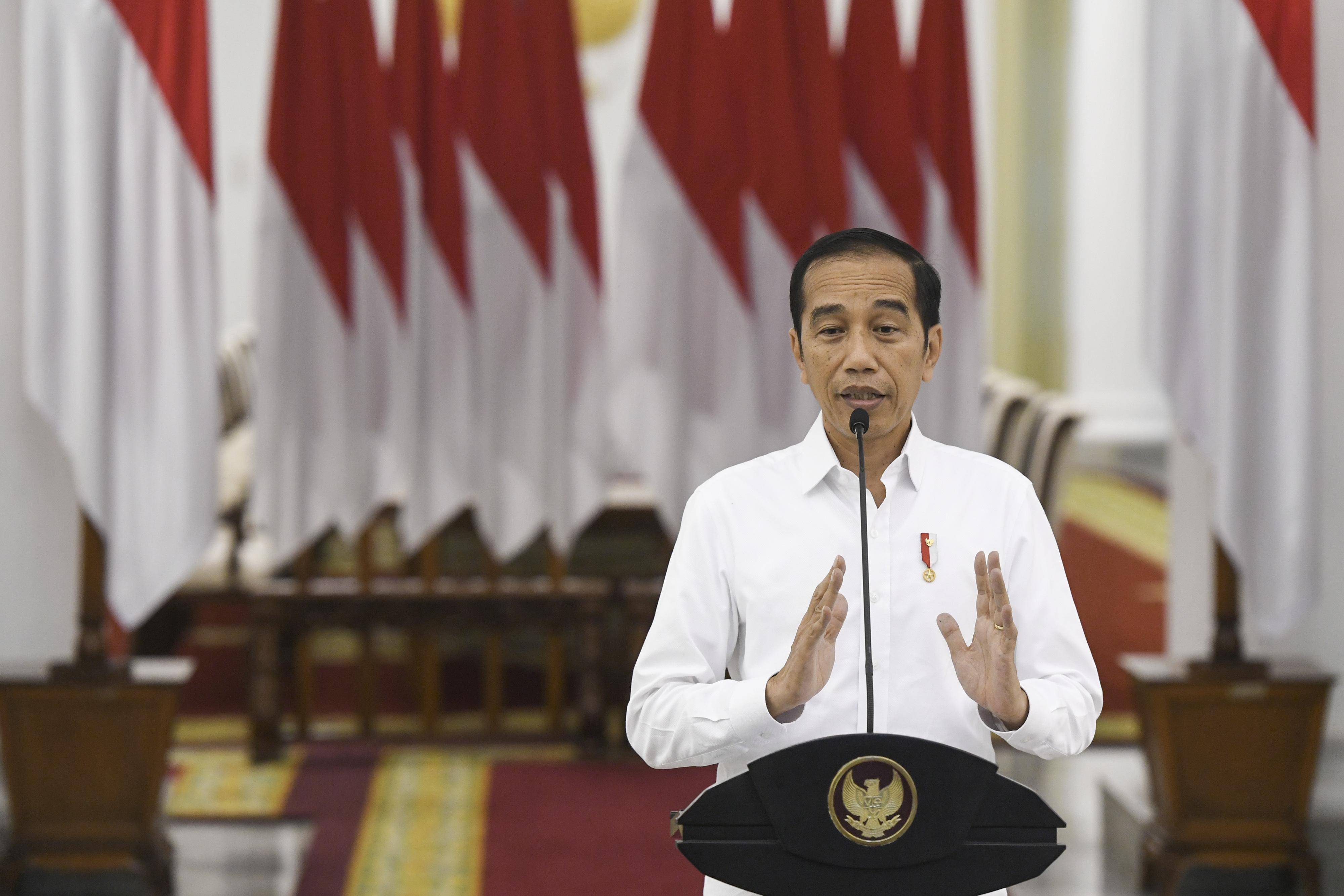 Berita Hari Ini: Jokowi Siapkan Karantina Wilayah; Kebijakan OJK Bagi Nonbank