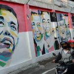 Berita Hari Ini : Harga Emas Berkilau Lagi, Gaji ke-13 PNS Dorong Daya Beli